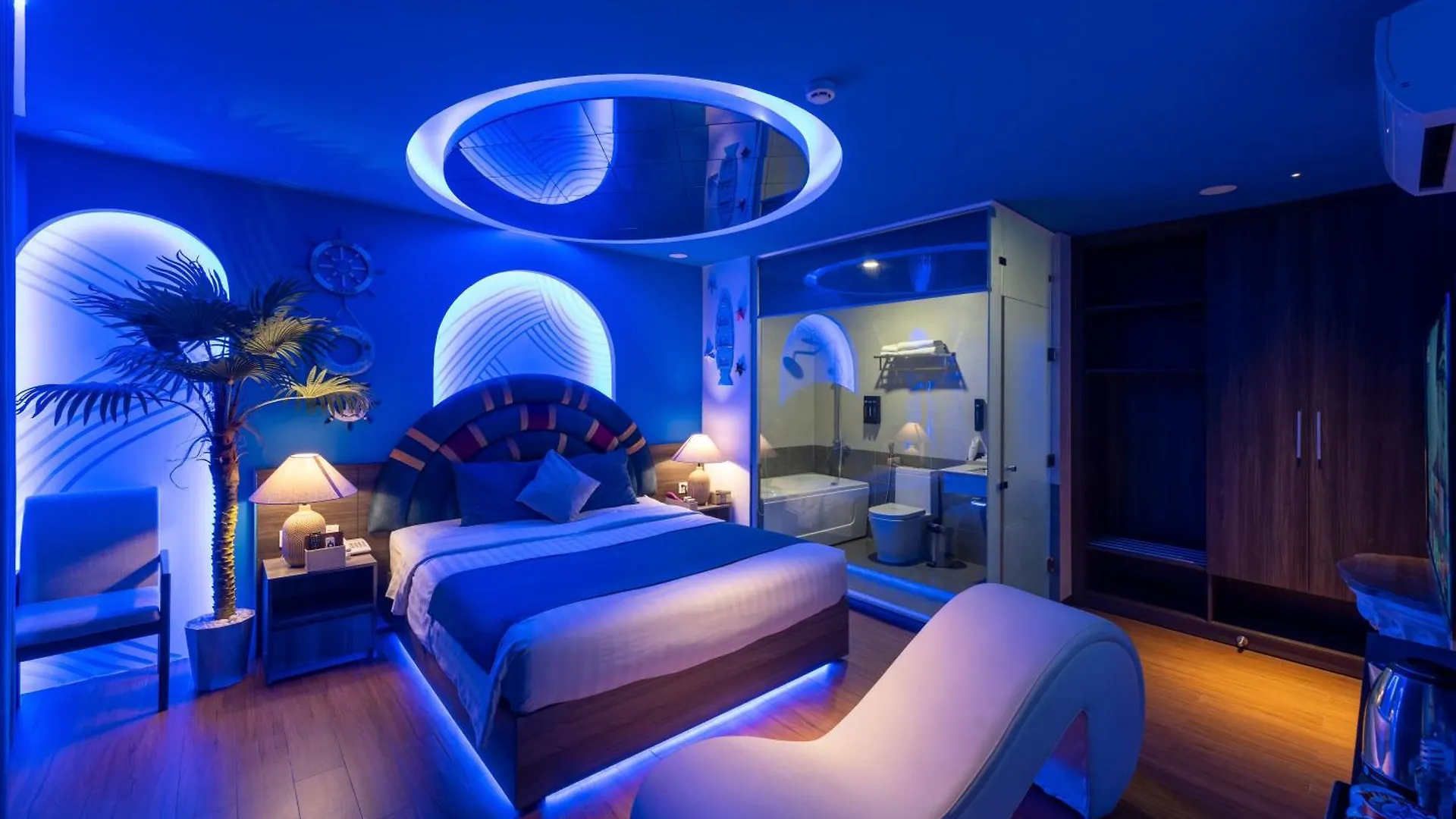 Chiic House Hotel - Khach San Tinh Yeu Nha Trang 0*,  Vietnam